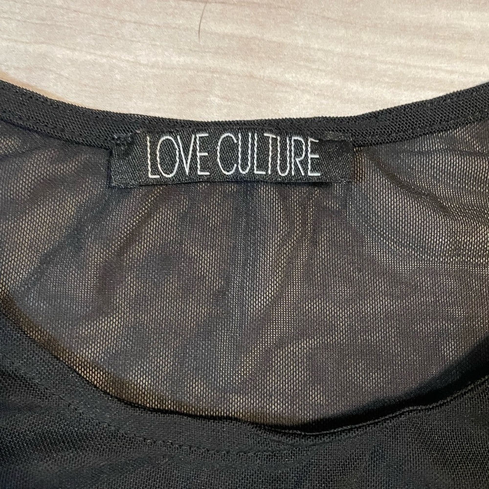 LOVE CULTURE Sheer Black Floral Long Sleeve Onesie -See Measurements - Picture 6 of 13